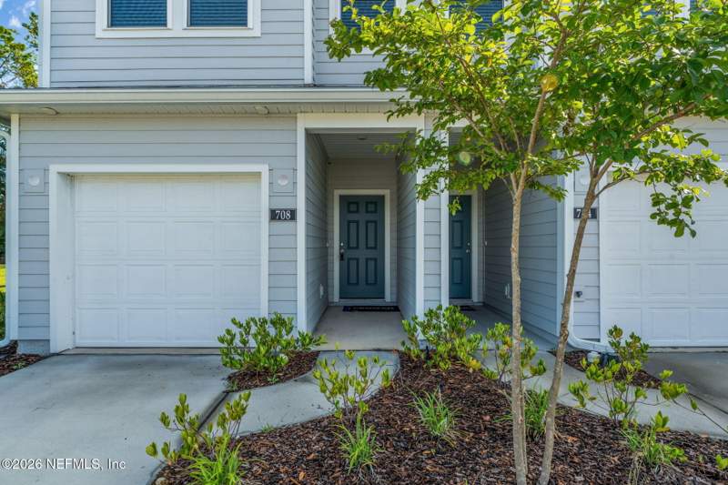 4 bedroom Townhouse at 708 Holly Lakes Drive, Townhomes of Holly Cove, Orange Park — photo 3
