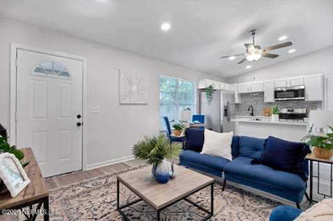 215 Nesmith Avenue, St. Augustine FL - photo 9 of 28