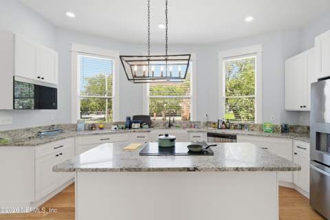205 E 1st Street, Jacksonville FL - photo 13 of 54