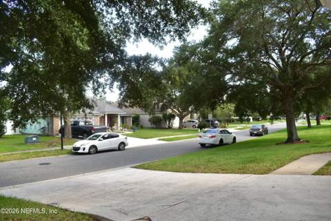 3204 Wandering Oaks Drive, Orange Park FL - photo 7 of 59