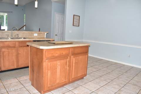 3204 Wandering Oaks Drive, Orange Park FL - photo 15 of 59