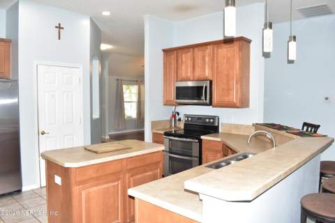 3204 Wandering Oaks Drive, Orange Park FL - photo 18 of 59