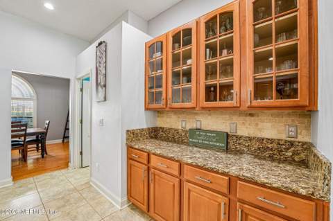 4971 Grand Lakes Drive, Jacksonville FL - photo 8 of 46