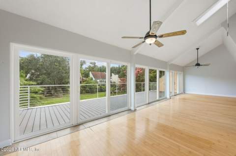 2724 Cove View Drive, Jacksonville FL - photo 14 of 72