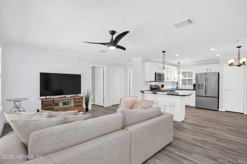 3 bedroom Single Family Residence at 154 Ashley Lake Drive, Ashley Lake Plantata, Melrose — photo 4