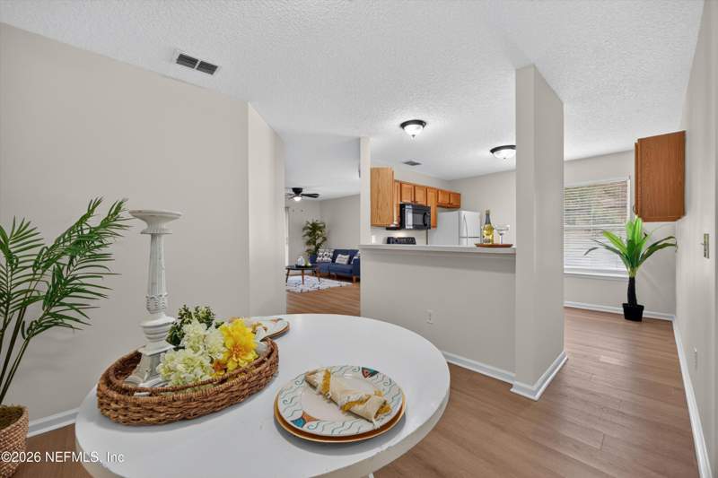 3 bedroom Townhouse at 605 N Covered Bridge Road #4, Southbridge, St. Johns — photo 5