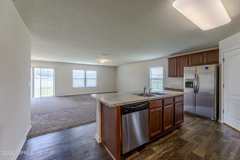 4 bedroom Single Family Residence at 6824 Hanford Street, Villages Of Westport, Jacksonville — photo 5