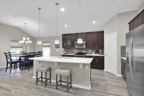 6341 Rolling Tree Street, Jacksonville FL - photo 7 of 40