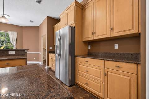 241 Pioneer Trail, Palatka FL - photo 17 of 85