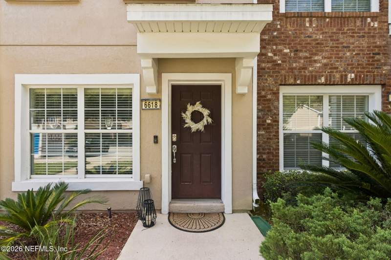 2 bedroom Townhouse at 6618 Arching Branch Circle, Arrowood Bartram Pk, Jacksonville — photo 4
