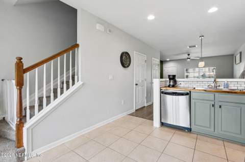 6618 Arching Branch Circle, Jacksonville FL - photo 16 of 64
