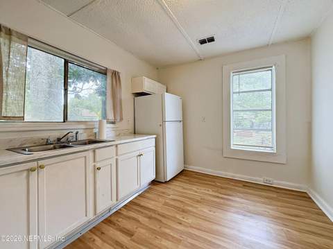 224 Spring Street, Jacksonville FL - photo 14 of 33