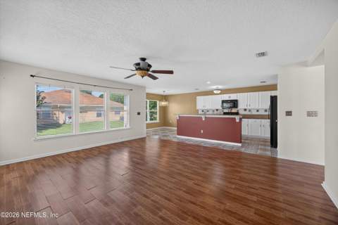 2282 Justin Lake Drive, Jacksonville FL - photo 9 of 32