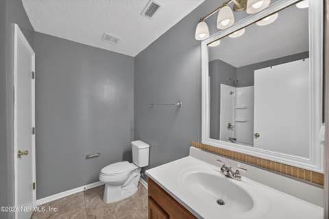 2282 Justin Lake Drive, Jacksonville FL - photo 21 of 32