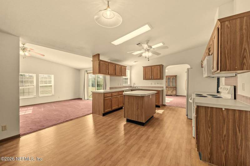 3 bedroom Manufactured Home at 305 Palmetto Bluff Road, Bostwick Meadows, Palatka — photo 2