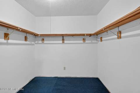 131 Dunn Avenue, San Mateo FL - photo 21 of 44