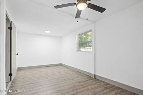 2341 Lake Lucina Drive, Jacksonville FL - photo 14 of 21