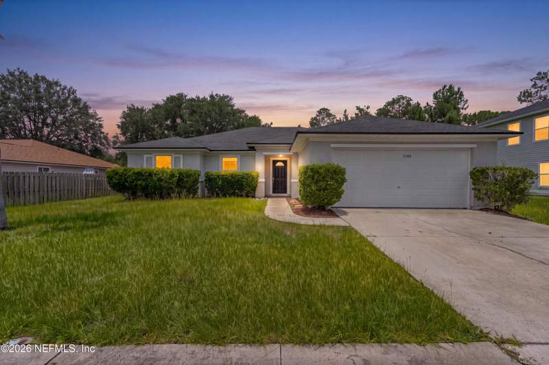 3 bedroom Single Family Residence at 2386 Tyson Lake Drive, Adams Lake, Jacksonville — photo 2