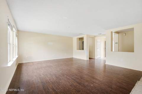 2386 Tyson Lake Drive, Jacksonville FL - photo 10 of 26