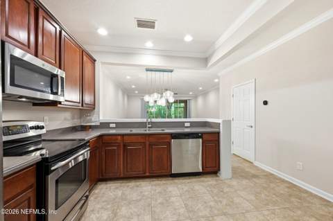 11247 Campfield Circle, Jacksonville FL - photo 8 of 33