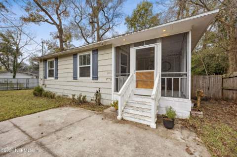2846 Cherokee Circle, Jacksonville FL - photo 7 of 32