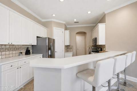 401 Blagdon Court, Jacksonville FL - photo 11 of 40