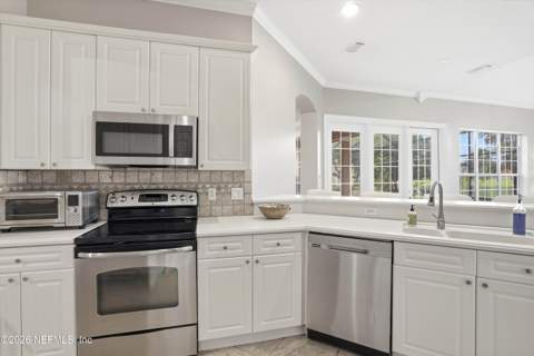 401 Blagdon Court, Jacksonville FL - photo 12 of 40