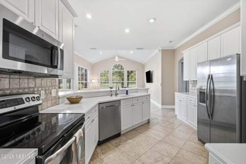 401 Blagdon Court, Jacksonville FL - photo 13 of 40