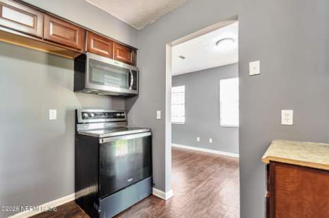 1130 W 21st Street, Jacksonville FL - photo 6 of 28