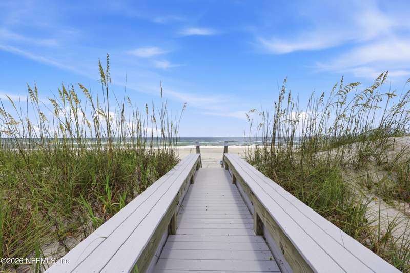 4 bedroom Single Family Residence at 2709 Ocean Drive, Atlantic Shores, Jacksonville Beach — photo 2
