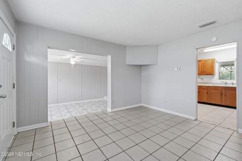 10180 Herndon Road, Jacksonville FL - photo 6 of 41