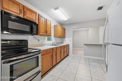 10180 Herndon Road, Jacksonville FL - photo 14 of 41