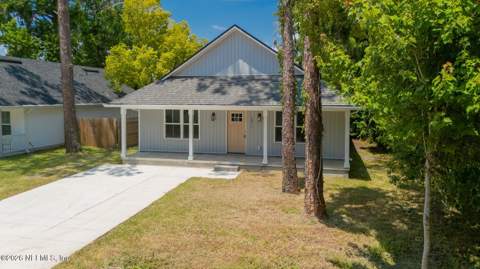 2891 N 8th Street, St. Augustine FL - photo 7 of 53