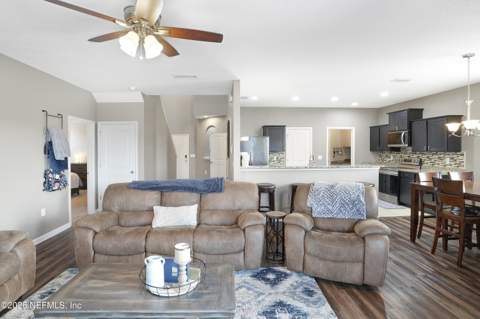 3130 Hidden Meadows Court, Green Cove Springs FL - photo 12 of 56