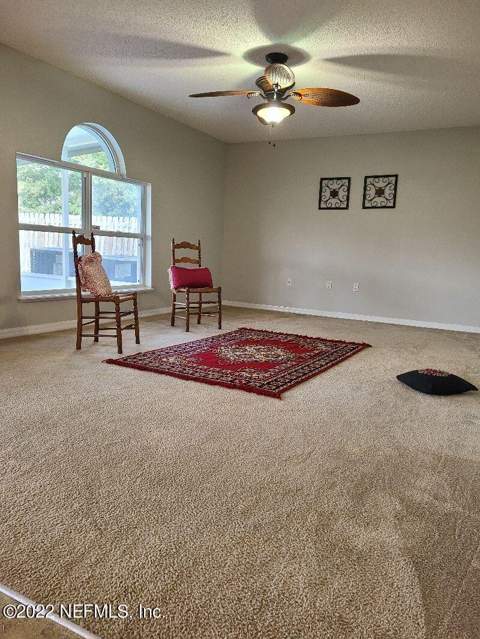 5547 Ashleigh Park Drive, Jacksonville FL - photo 7 of 32