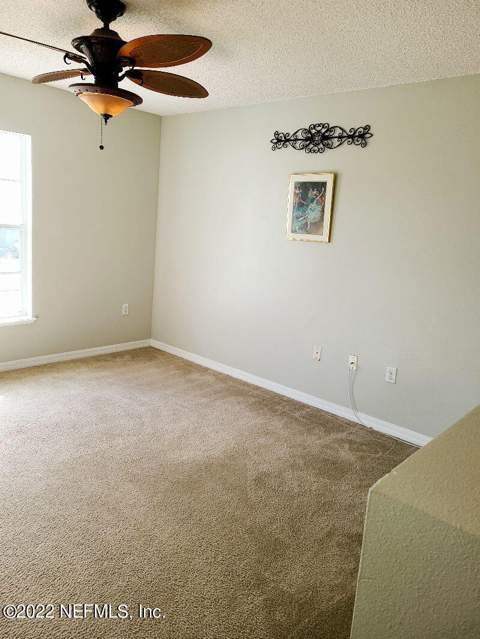 5547 Ashleigh Park Drive, Jacksonville FL - photo 17 of 32