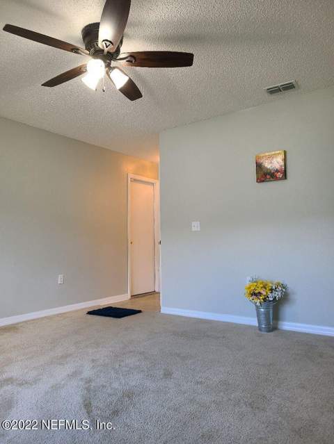 5547 Ashleigh Park Drive, Jacksonville FL - photo 19 of 32