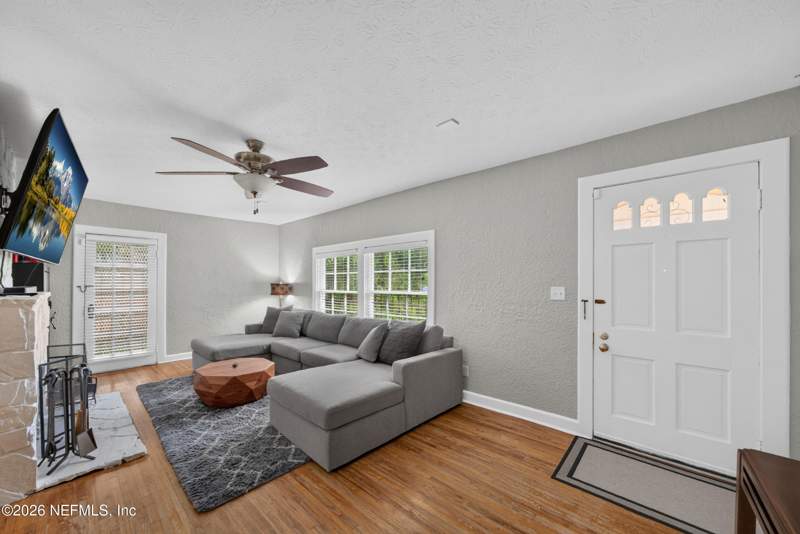 3 bedroom Single Family Residence at 2735 Parental Home Road, F Richard Grant, Jacksonville — photo 5