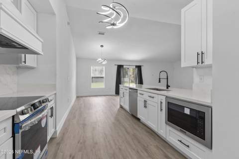 6369 Spring Hollow Court, Jacksonville FL - photo 14 of 42