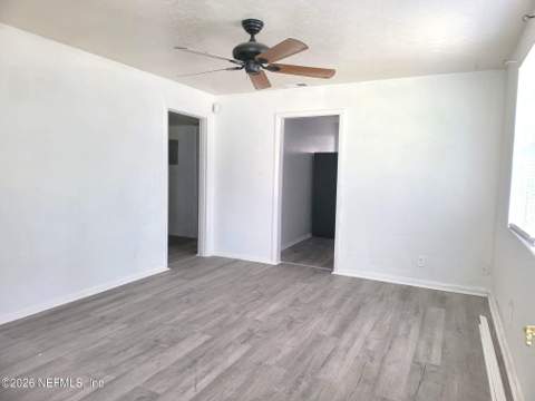 1084 Huron Street, Jacksonville FL - photo 7 of 29