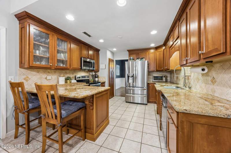 4 bedroom Single Family Residence at 11563 Sedgemoore Drive, Ramsgate, Jacksonville — photo 4