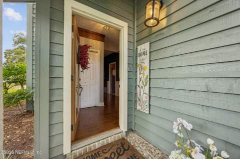 11563 Sedgemoore Drive, Jacksonville FL - photo 9 of 36