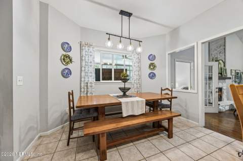 11563 Sedgemoore Drive, Jacksonville FL - photo 17 of 36