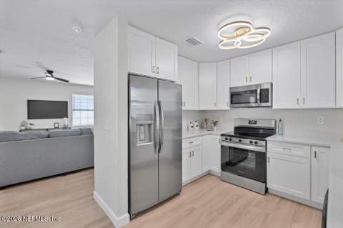 824 S 10th Street, Fernandina Beach FL - photo 13 of 32