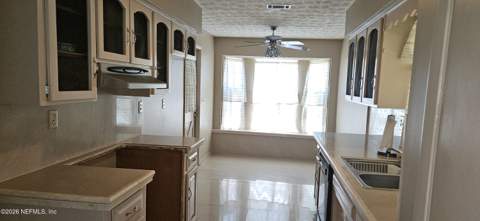 3839 Fernglen Drive, Jacksonville FL - photo 8 of 31