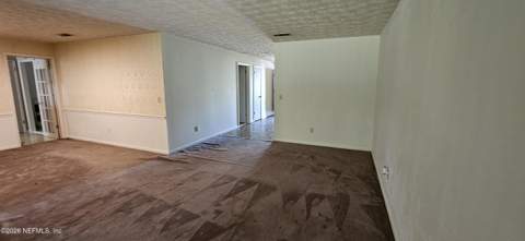 3839 Fernglen Drive, Jacksonville FL - photo 13 of 31