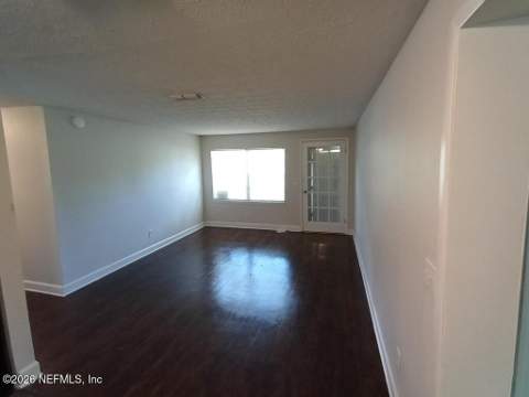 8611 Darlington Drive, Jacksonville FL - photo 14 of 26
