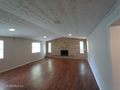 8611 Darlington Drive, Jacksonville FL - photo 16 of 26
