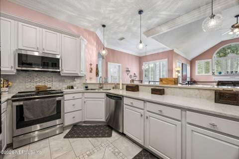 3857 Reds Gait Lane, Jacksonville FL - photo 11 of 43
