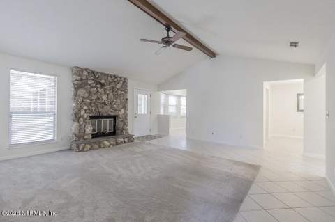 3653 Newcastle Creek Drive, Jacksonville FL - photo 13 of 36